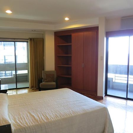 Midland Plaza Aparthotel Manila Exterior photo