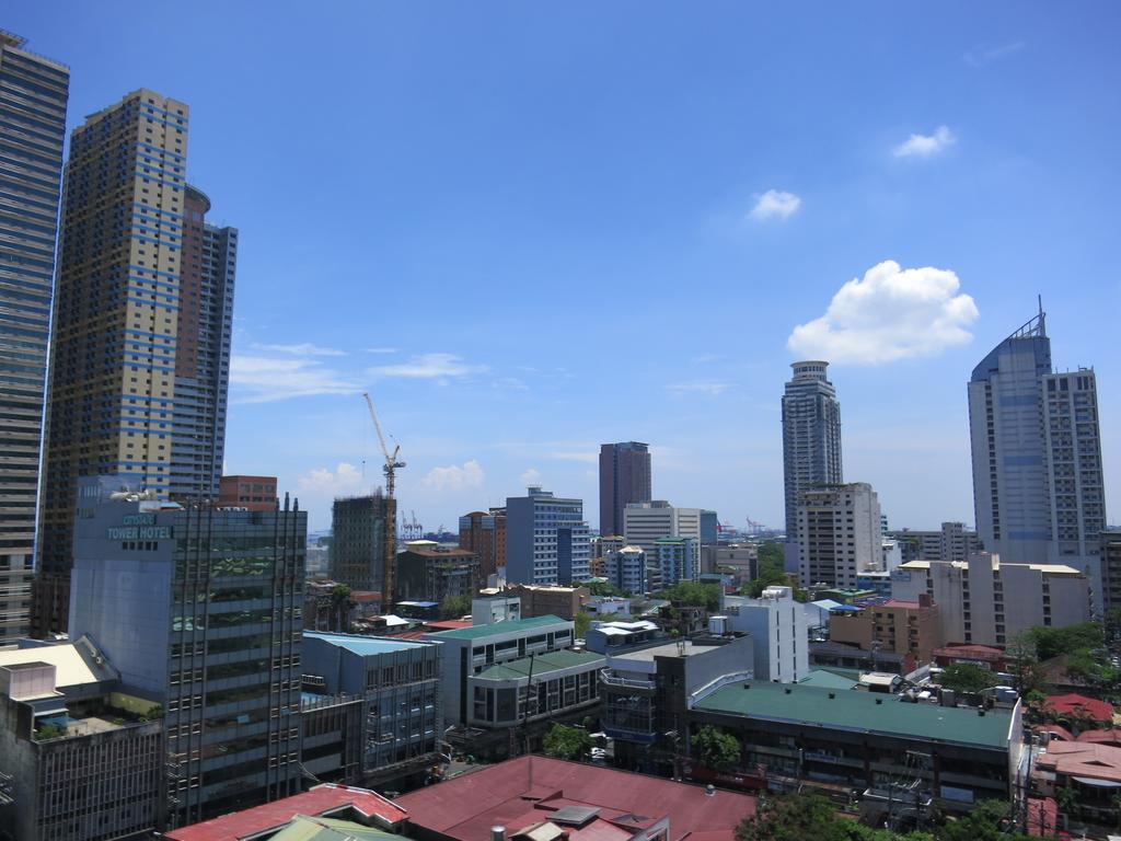 Midland Plaza Aparthotel Manila Exterior photo